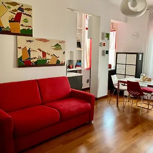 https://splendido-bilocale-adiacente-metro-m5-ca-granda.italymilanhotels.net